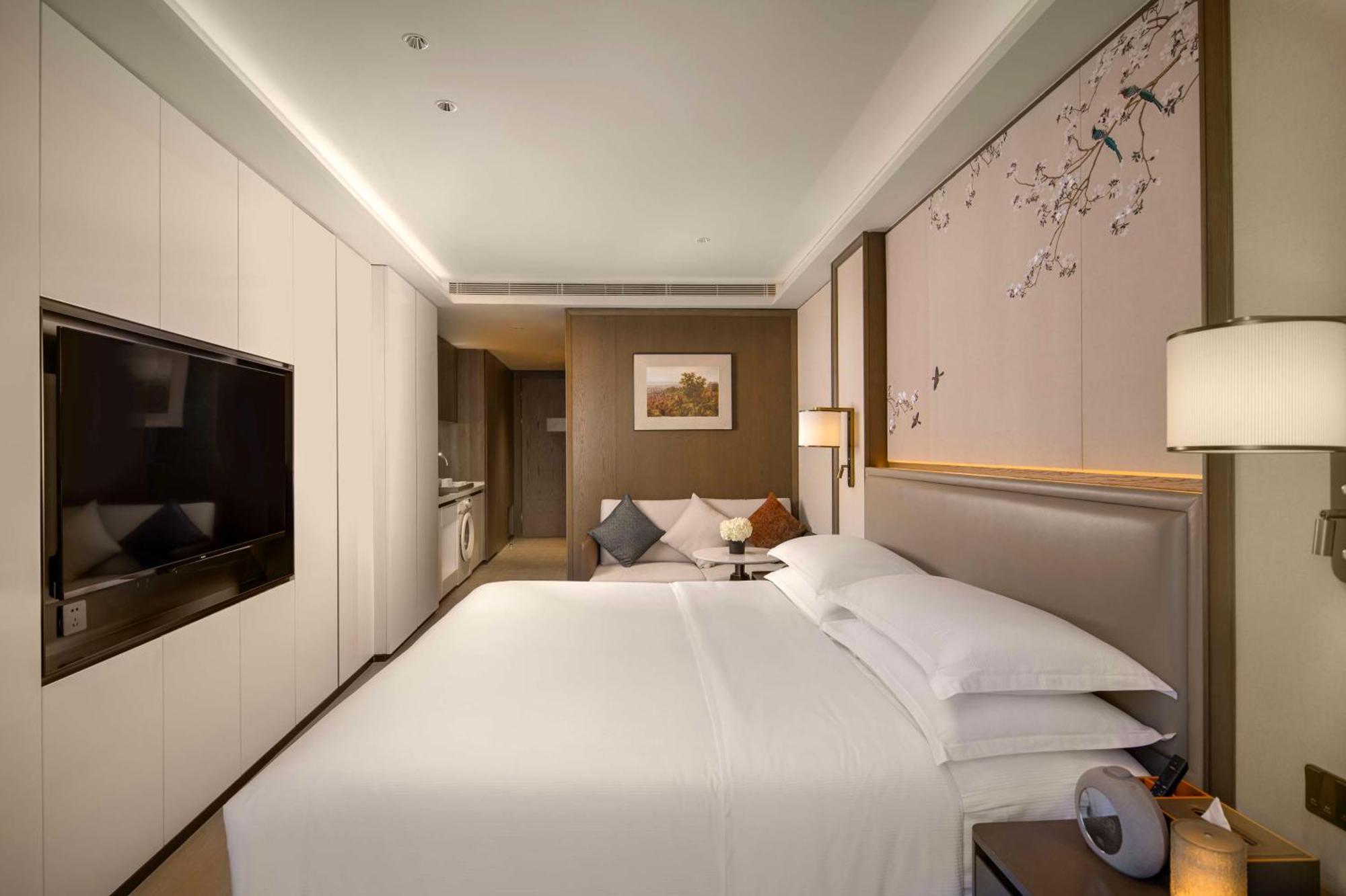 Yuexiu Hotel Guangzhou, Curio Collection By Hilton Dış mekan fotoğraf