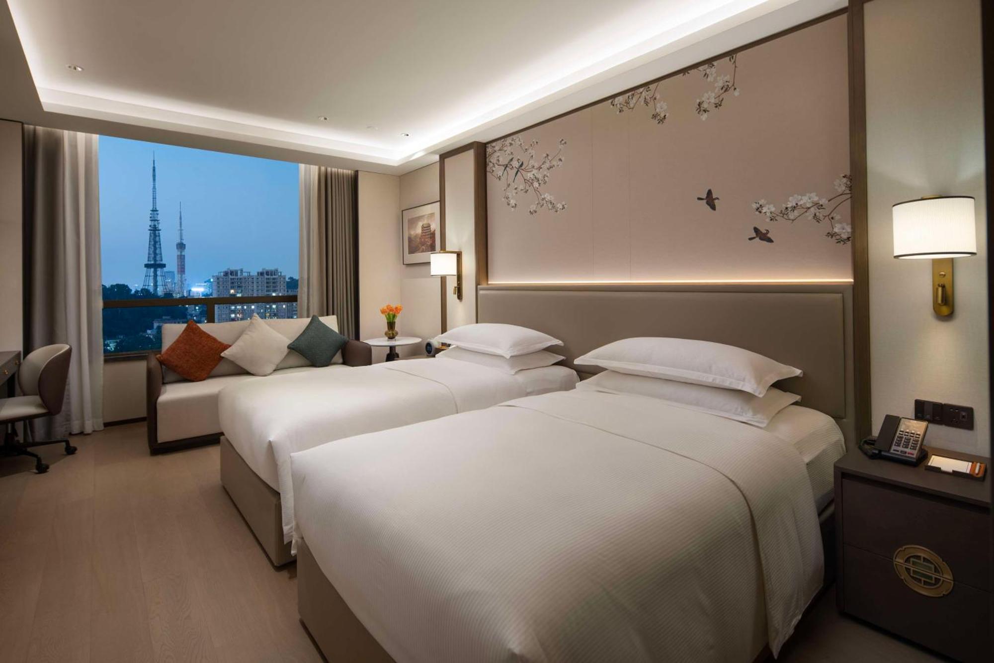 Yuexiu Hotel Guangzhou, Curio Collection By Hilton Dış mekan fotoğraf