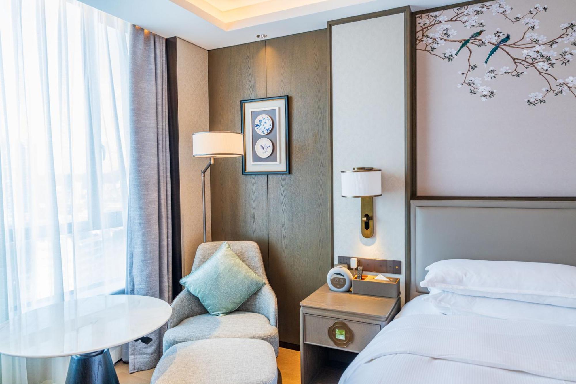 Yuexiu Hotel Guangzhou, Curio Collection By Hilton Dış mekan fotoğraf