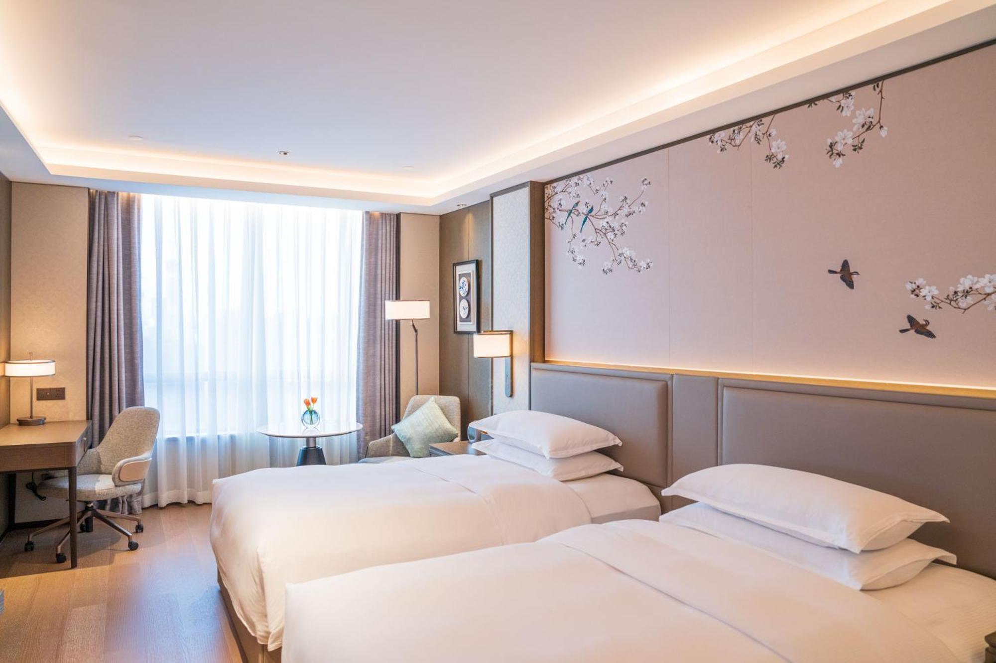 Yuexiu Hotel Guangzhou, Curio Collection By Hilton Dış mekan fotoğraf