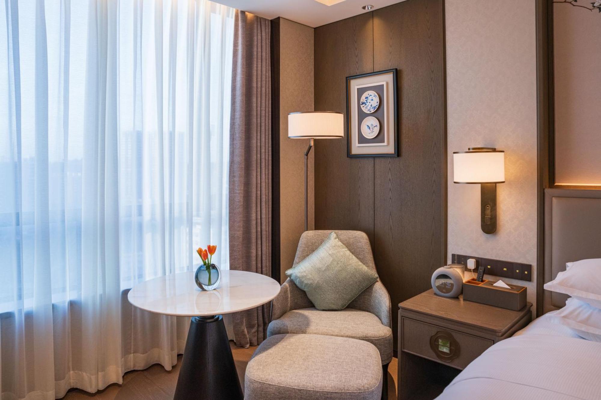 Yuexiu Hotel Guangzhou, Curio Collection By Hilton Dış mekan fotoğraf