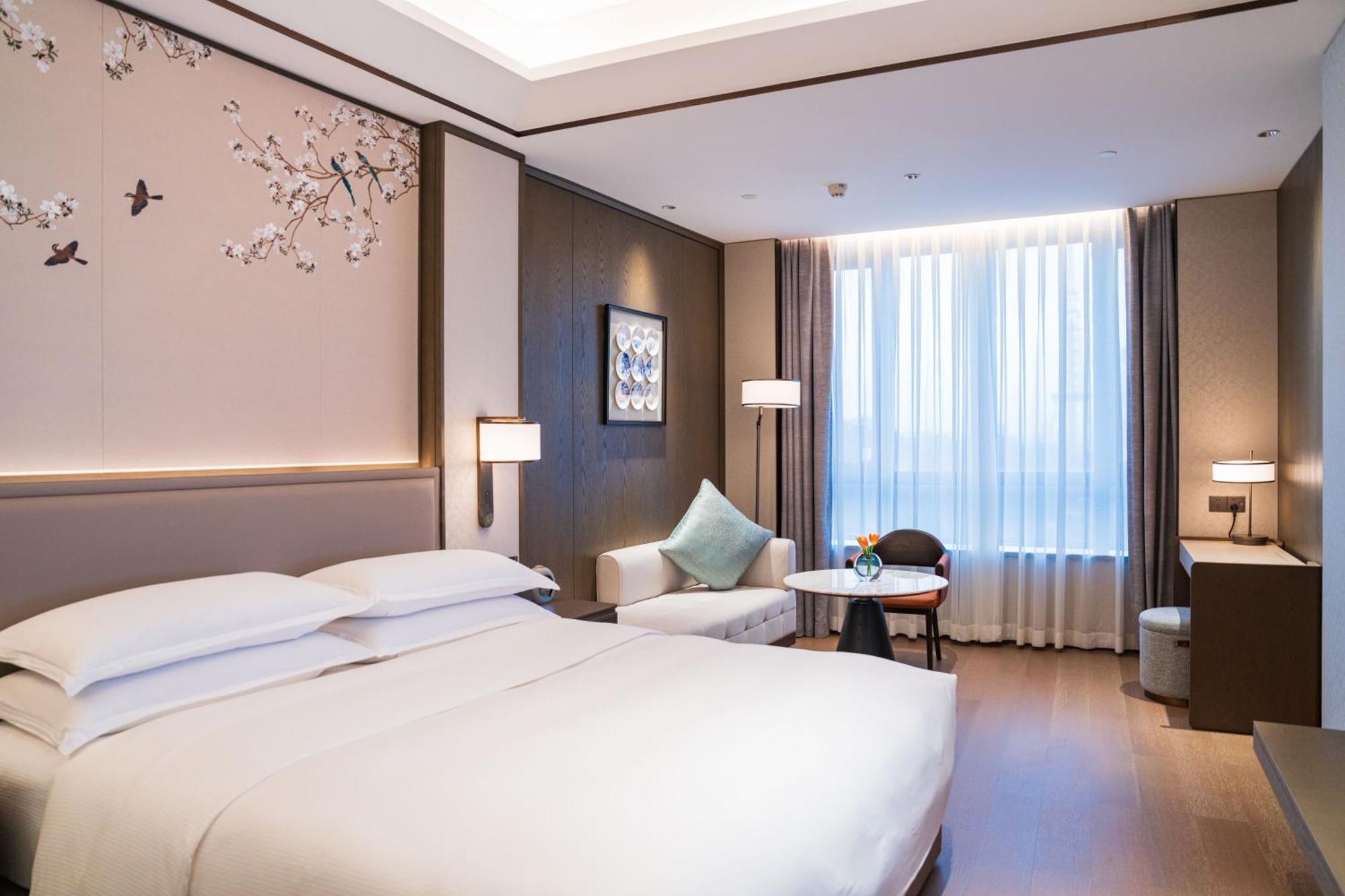 Yuexiu Hotel Guangzhou, Curio Collection By Hilton Dış mekan fotoğraf